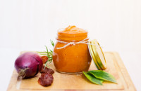 LowCarb Rotes Zwiebel Pesto