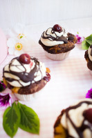 Low Carb Donauwellen Cupcakes