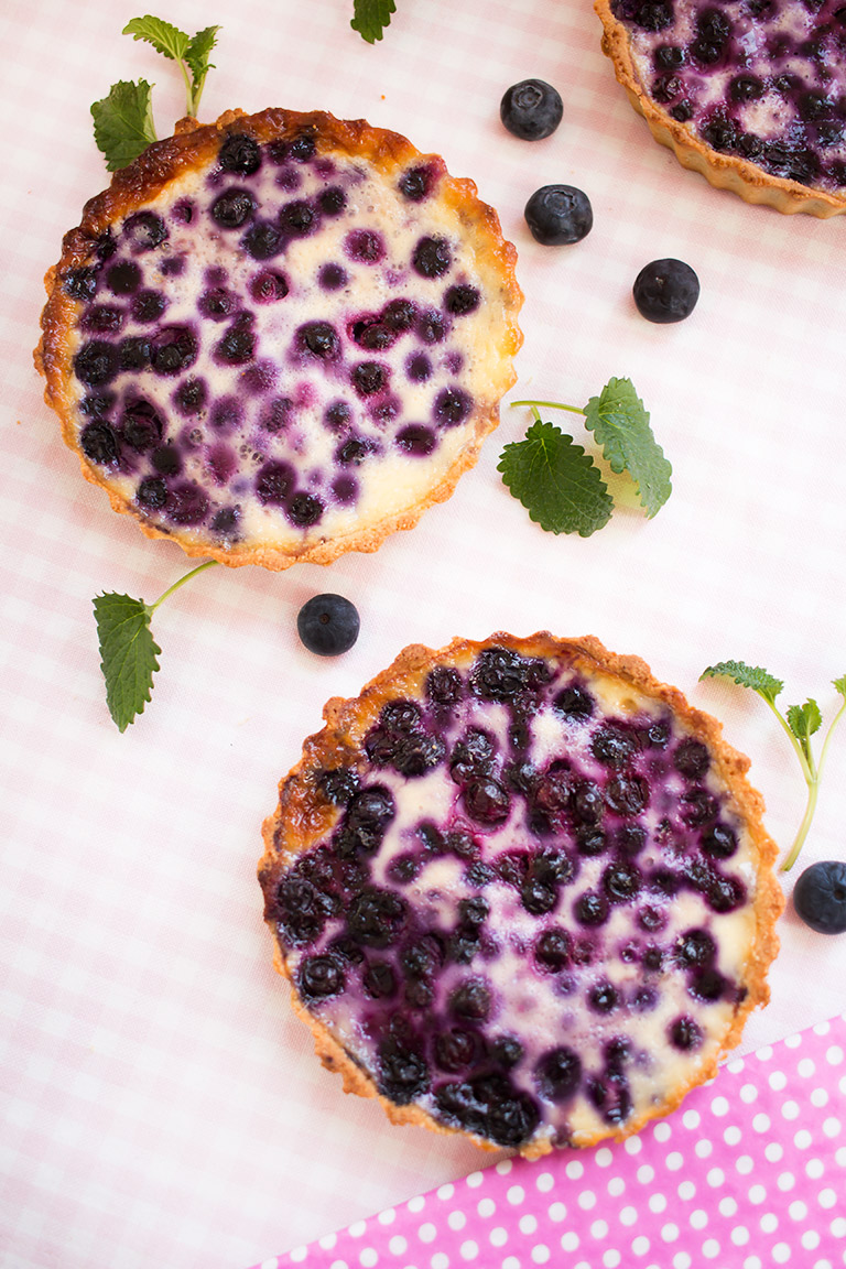 lowcarb_beeren_tartlets_paleo