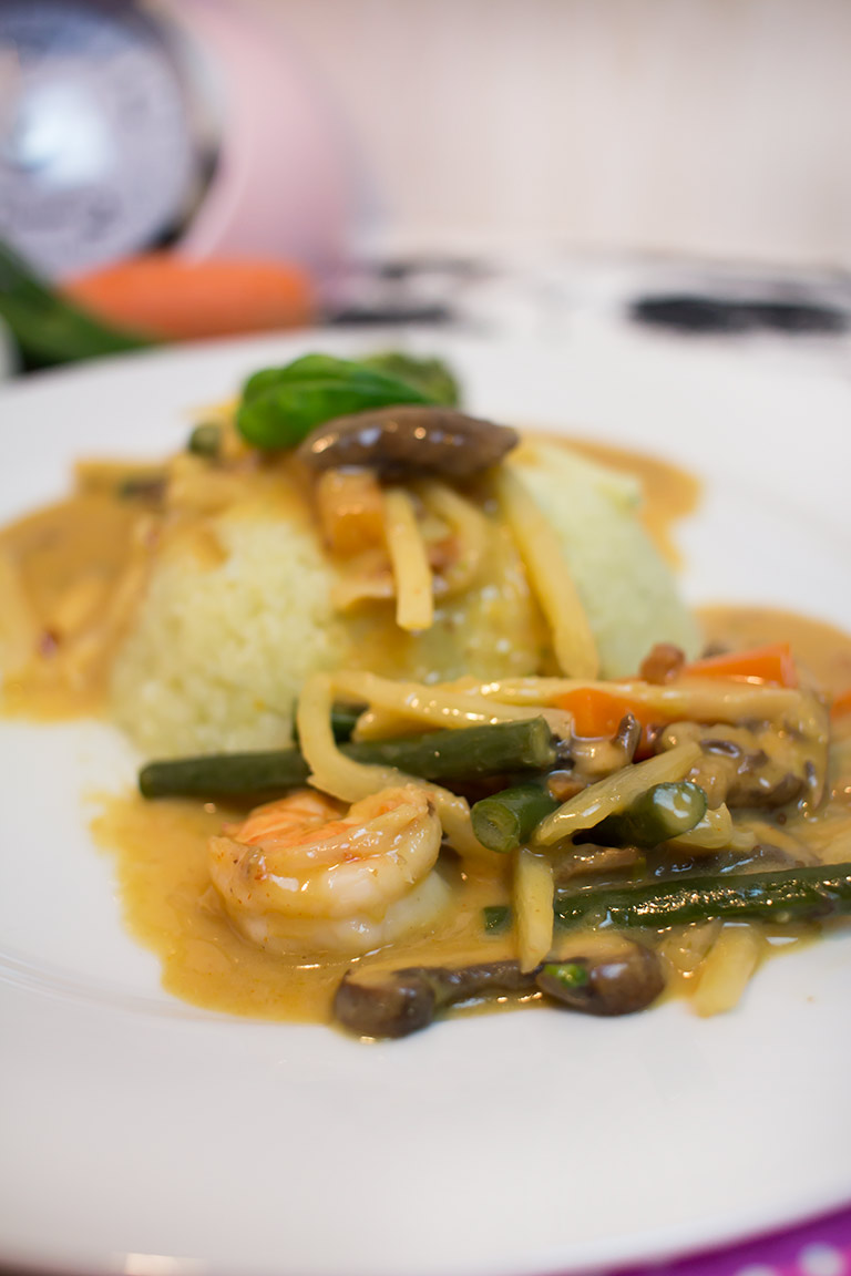 lowcarb_erdnuss_kokos_wokpfanne_glutenfrei