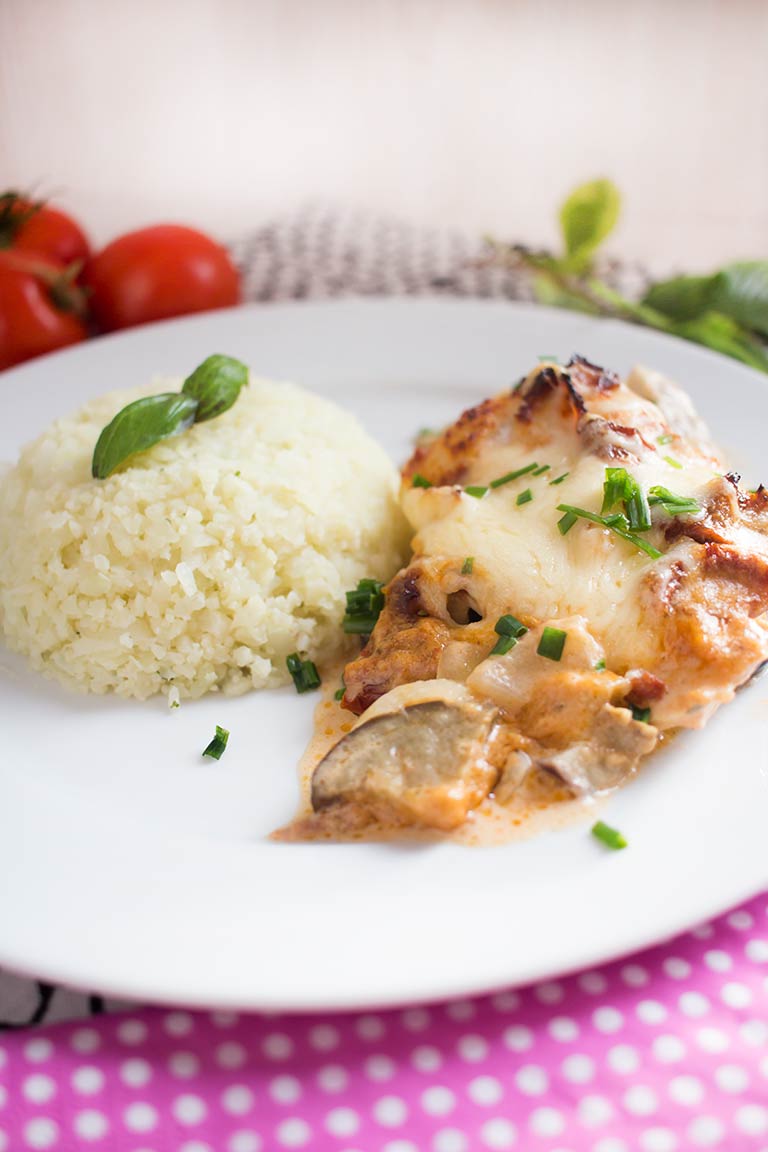 lowcarb_ofenschnitzel_getrocknetetomaten