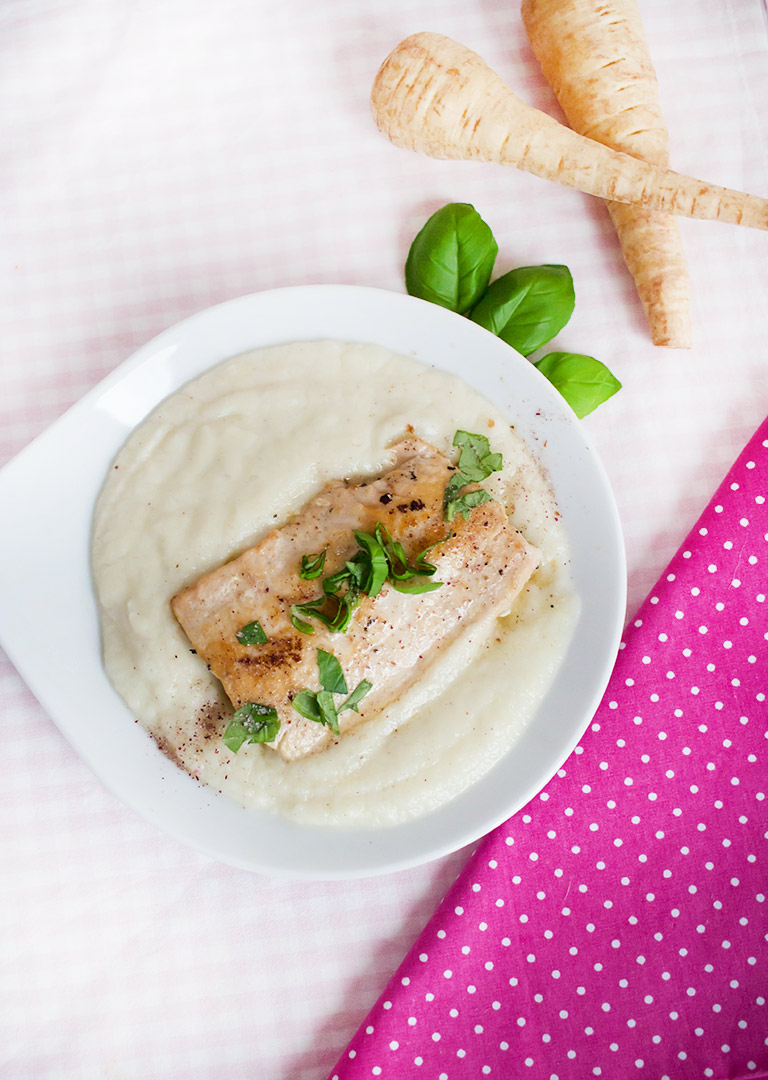 gebratener Lachs mit Kokos-Püree