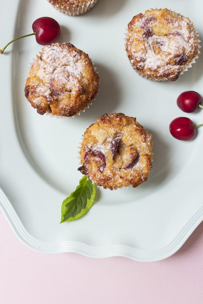 Kirschmuffins mit weißer Schokolade (low carb, zuckerfrei) – Low Carb ... Kirschmuffins mit weißer Schokolade (low carb, zuckerfrei) – Low Carb ...