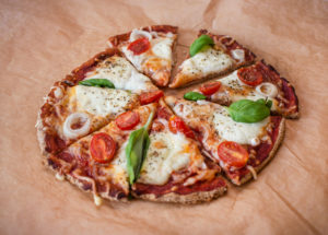 Einfache Low-Carb Pizza – Genuss ohne Reue für Deine gesunde Küche