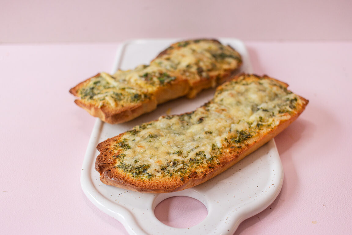 Roasted Garlic Bread (Tik Tok Trend, Knoblauchbrot) Low Carb