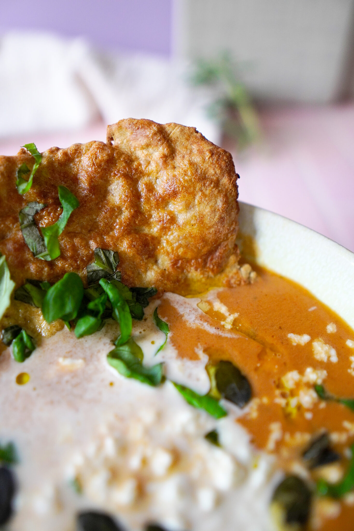 Geröstete Auberginensuppe (Low-Carb, glutenfrei) mit Naan – Low Carb ... Geröstete Auberginensuppe (Low-Carb, glutenfrei) mit Naan – Low Carb ...