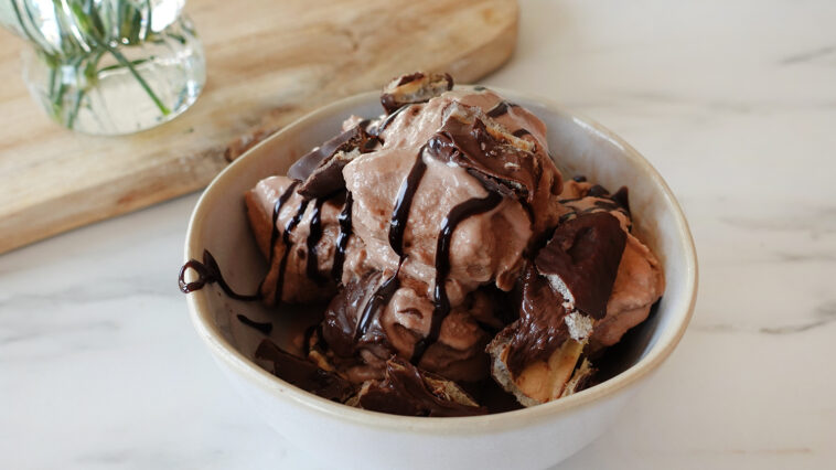 Zuckerfreies Nuss-Nougat-Eis