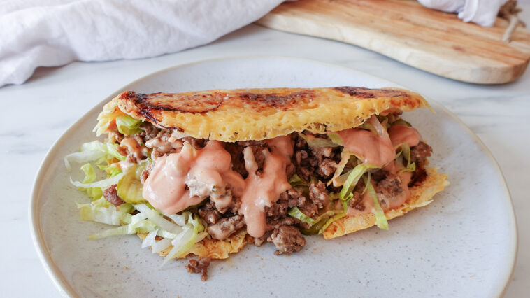 Cremiges Pfirsicheis ohne Eismaschine – Fruchtiger Eisgenuss in wenigen ...