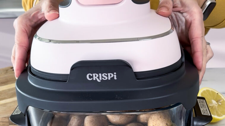 Airfryer Ninja Crispi mit Champignons im Glasbehälter