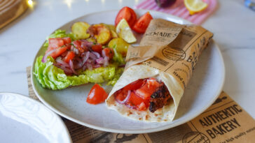 Saftige Adana-Hackfleischspieße frisch aus dem Ninja Crispi