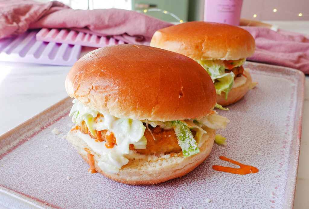 Knusprige Chicken Burger aus dem Airfryer (Ninja Crispi) – einfaches High Protein Rezept